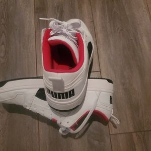 MEN'S SIZE 12(US) PUMA TENNIS.